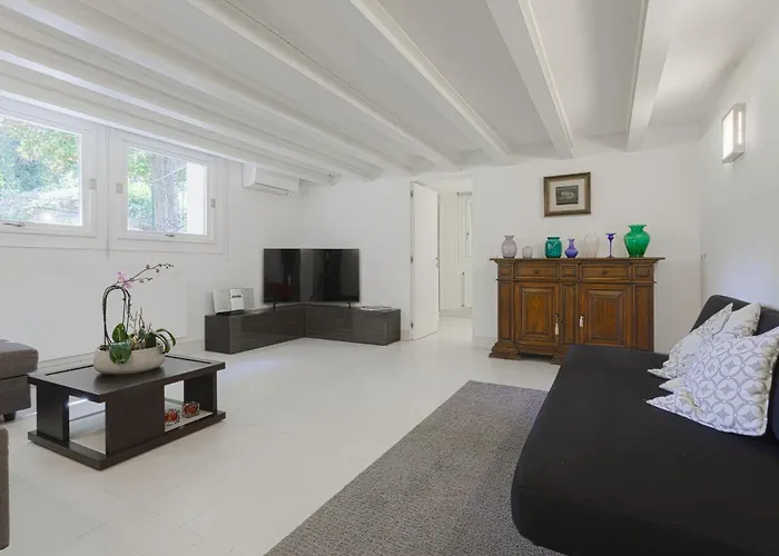 Venice-Lido Apartment With An Esclusive Garden